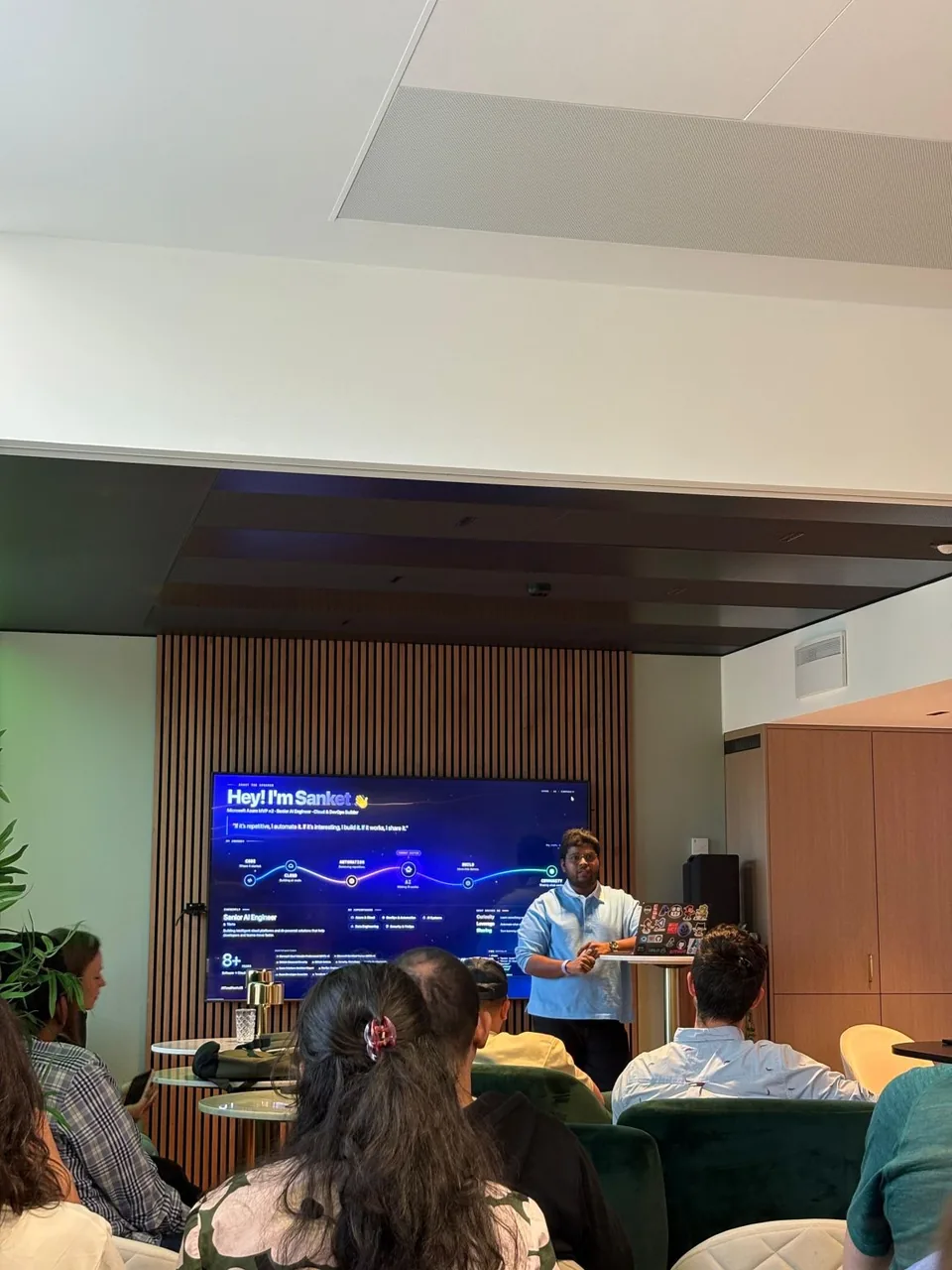 Sanket opening his talk to the audience at DataTribe Collective, Helsinki